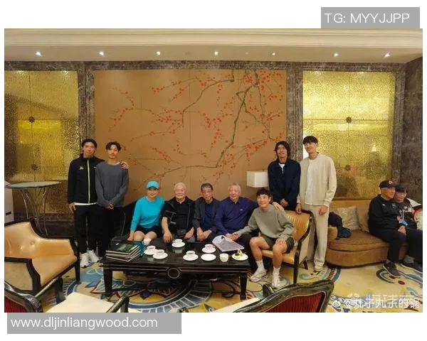 站着指挥90分钟!81岁徐根宝惋惜谢幕:没踢出真实力 我让他们别哭